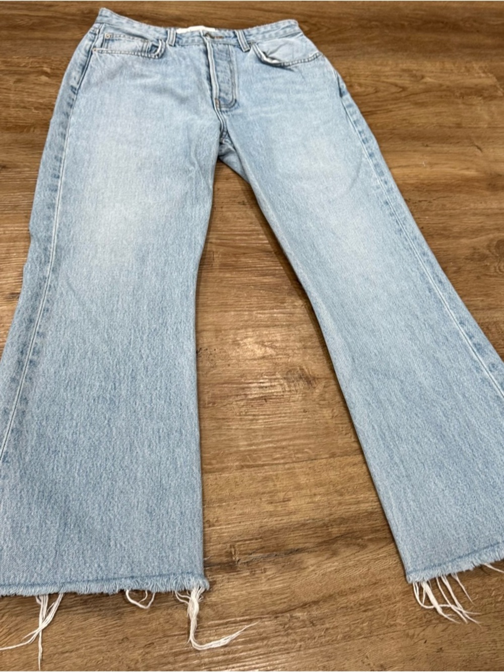 Reformation Mid Crop Flared Jeans Light Wash Size 29 70s - Picture 4 of 9